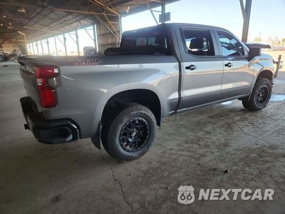 Trzecie zdjęcie samochodu z tyłu: 2020 CHEVROLET SILVERADO K1500 LT TRAIL BOSS VIN:1GCPYFEL1LZ234838 - miniatura