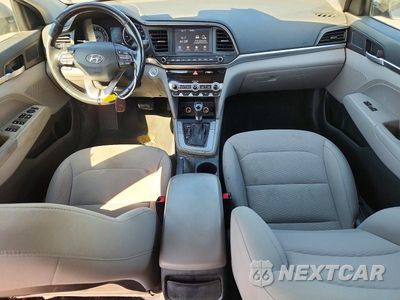 Zdjęcie 8 z 12 samochodu: 2020 HYUNDAI ELANTRA VALUE EDITION VIN:KMHD84LF8LU907590 - miniatura