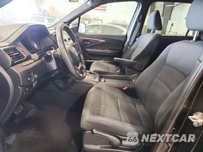 Zdjęcie 7 z 12 samochodu: 2019 HONDA PASSPORT SPORT VIN:5FNYF8H21KB026214 - miniatura