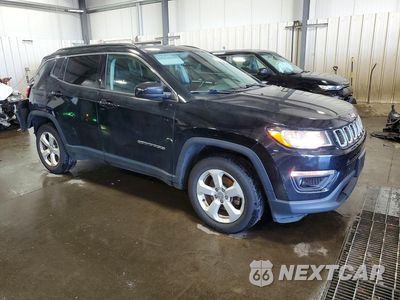 Czwarte zdjęcie samochodu z boku: 2018 JEEP COMPASS LATITUDE VIN:3C4NJDBB9JT100269 - miniatura