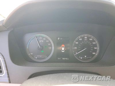 Zdjęcie 9 z 12 samochodu: 2017 HYUNDAI SONATA PLUG-IN HYBRID LIMITED VIN:KMHE54L22HA049195 - miniatura