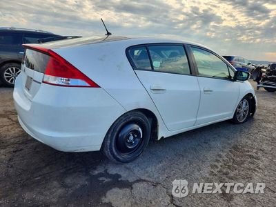 Trzecie zdjęcie samochodu z tyłu: 2011 HONDA INSIGHT EX VIN:JHMZE2H71BS006580 - miniatura