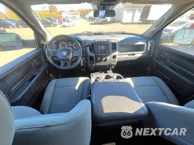 Zdjęcie 11 z 14 samochodu: 2017 RAM 2500 ST VIN:3C6UR5CJ1HG612876 - miniatura