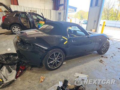 Trzecie zdjęcie samochodu z tyłu: 2016 MAZDA MX-5 MIATA GRAND TOURING VIN:JM1NDAD73G0116133 - miniatura