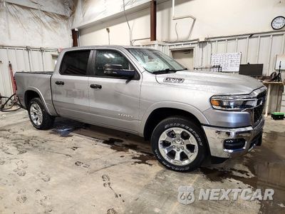 Czwarte zdjęcie samochodu z boku: 2025 RAM 1500 BIG HORN/LONE STAR VIN:1C6SRFFP7SN532509 - miniatura