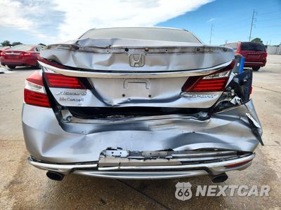 Zdjęcie 6 z 13 samochodu: 2017 HONDA ACCORD SPORT VIN:1HGCR2F59HA018263 - miniatura