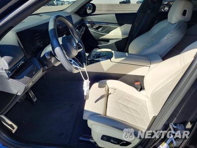 Zdjęcie 7 z 13 samochodu: 2024 BMW I5 EDRIVE 40 VIN:WBY33FK04RCS13192 - miniatura