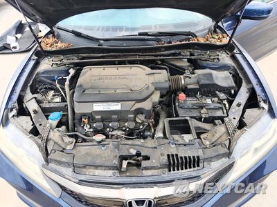 Zdjęcie 11 z 13 samochodu: 2017 HONDA ACCORD EXL VIN:1HGCT2B82HA002598 - miniatura