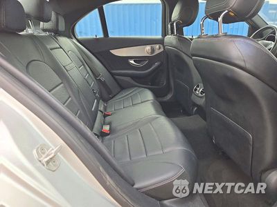 Zdjęcie 10 z 12 samochodu: 2015 MERCEDES-BENZ C 300 4MATIC VIN:55SWF4KB3FU062497 - miniatura