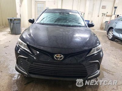 Piąte zdjęcie samochodu w środku: 2021 TOYOTA CAMRY LE VIN:4T1C11AKXMU458459 - miniatura