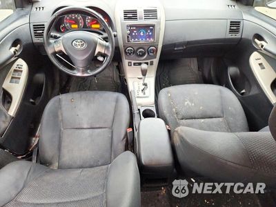 Zdjęcie 8 z 12 samochodu: 2010 TOYOTA COROLLA S VIN:1NXBU4EE0AZ205400 - miniatura