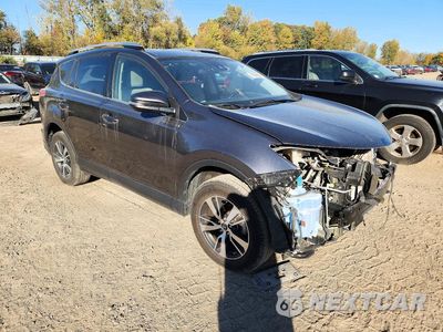 Czwarte zdjęcie samochodu z boku: 2017 TOYOTA RAV4 XLE VIN:JTMWFREV1HD097070 - miniatura