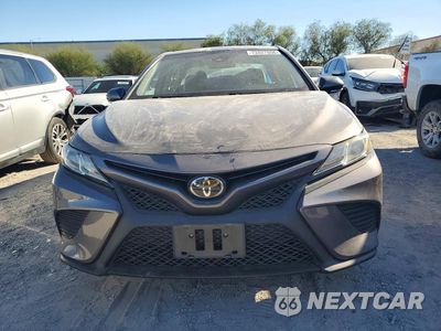 Piąte zdjęcie samochodu w środku: 2020 TOYOTA CAMRY SE VIN:4T1G11AK1LU335374 - miniatura