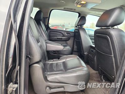Zdjęcie 11 z 13 samochodu: 2011 GMC YUKON XL DENALI VIN:1GKS2MEF1BR275256 - miniatura