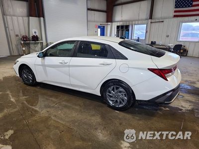 Drugie zdjęcie samochodu z przodu: 2026 HYUNDAI ELANTRA HYBRID BLUE VIN:KMHLM4DJ9TU196976 - miniatura
