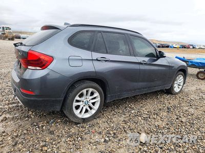 Trzecie zdjęcie samochodu z tyłu: 2015 BMW X1 XDRIVE28I VIN:WBAVL1C52FVY27646 - miniatura