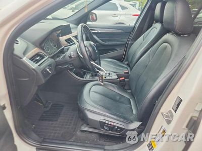Zdjęcie 7 z 14 samochodu: 2017 BMW X1 XDRIVE28I VIN:WBXHT3Z38H4A54911 - miniatura