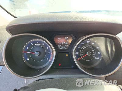 Zdjęcie 9 z 12 samochodu: 2016 HYUNDAI ELANTRA SE VIN:5NPDH4AEXGH663262 - miniatura