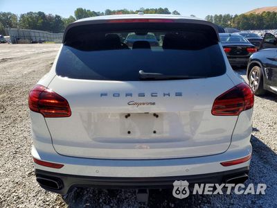 Zdjęcie 6 z 13 samochodu: 2016 PORSCHE CAYENNE VIN:WP1AA2A29GLA01927 - miniatura