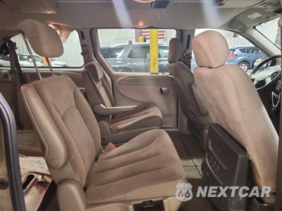 Zdjęcie 11 z 14 samochodu: 2006 DODGE GRAND CARAVAN SXT VIN:2D4GP44L56R742790 - miniatura