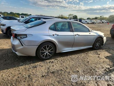 Trzecie zdjęcie samochodu z tyłu: 2022 TOYOTA CAMRY SE VIN:4T1G11AKXNU701657 - miniatura
