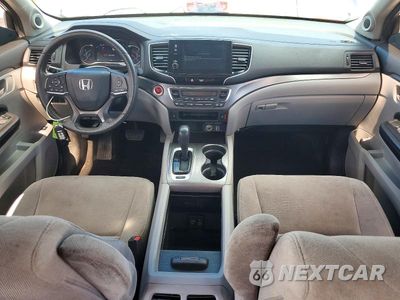 Zdjęcie 8 z 13 samochodu: 2020 HONDA PILOT EX VIN:5FNYF5H33LB018057 - miniatura
