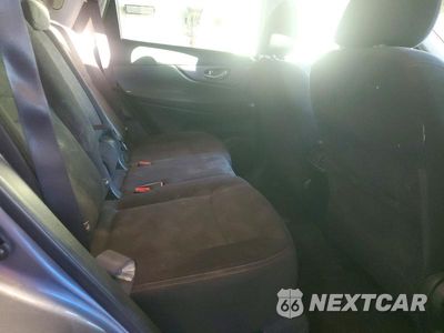 Zdjęcie 11 z 13 samochodu: 2016 NISSAN ROGUE S VIN:JN8AT2MT8GW012811 - miniatura