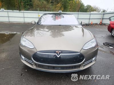 Piąte zdjęcie samochodu w środku: 2015 TESLA MODEL S 90D VIN:5YJSA1V27FF097407 - miniatura