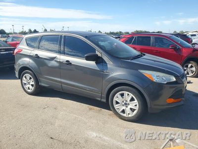 Czwarte zdjęcie samochodu z boku: 2015 FORD ESCAPE S VIN:1FMCU0F75FUA25043 - miniatura