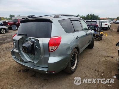 Trzecie zdjęcie samochodu z tyłu: 2006 TOYOTA RAV4 BASE VIN:JTMZD33V766014973 - miniatura