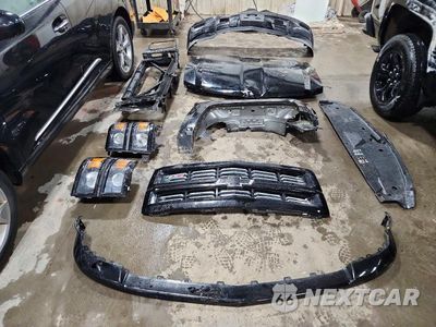 Zdjęcie 12 z 13 samochodu: 2015 CHEVROLET SILVERADO K1500 LTZ VIN:3GCUKSEJ5FG462258 - miniatura