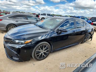 2022 TOYOTA CAMRY SE 4T1G11AK7NU697888 - główne zdjęcie licytacji z USA - miniatura