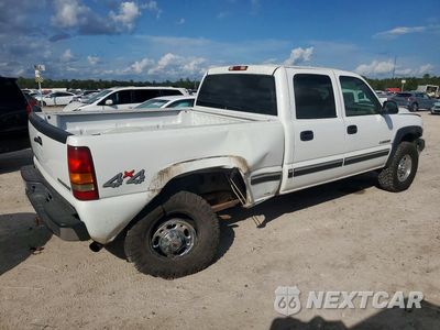 Trzecie zdjęcie samochodu z tyłu: 2001 CHEVROLET SILVERADO K2500 HEAVY DUTY VIN:1GCHK23U11F121495 - miniatura