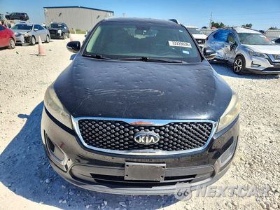 Piąte zdjęcie samochodu w środku: 2016 KIA SORENTO LX VIN:5XYPG4A31GG042305 - miniatura