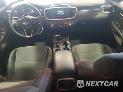 Zdjęcie 8 z 13 samochodu: 2018 KIA SORENTO VIN:5XYPGDA58JG396945 - miniatura