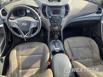Zdjęcie 8 z 12 samochodu: 2016 HYUNDAI SANTA FE SPORT 2.4L VIN:5XYZU3LB9GG335028 - miniatura
