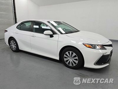Czwarte zdjęcie samochodu z boku: 2022 TOYOTA CAMRY LE VIN:4T1C31AK3NU585792 - miniatura