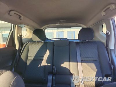 Zdjęcie 10 z 13 samochodu: 2020 NISSAN ROGUE SV VIN:KNMAT2MV8LP511058 - miniatura