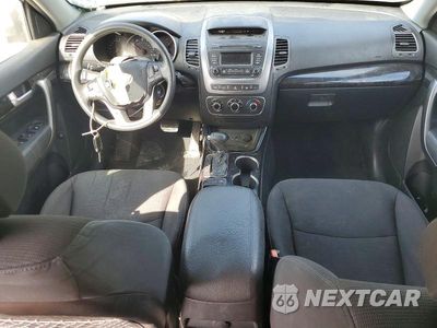 Zdjęcie 8 z 13 samochodu: 2014 KIA SORENTO LX VIN:5XYKT3A69EG487303 - miniatura