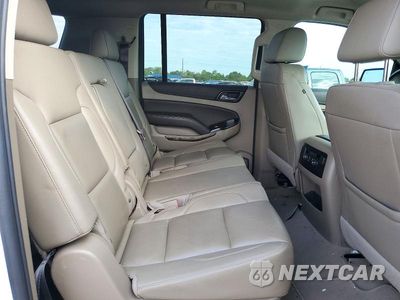 Zdjęcie 10 z 13 samochodu: 2019 CHEVROLET SUBURBAN C1500 LT VIN:1GNSCHKC4KR264172 - miniatura