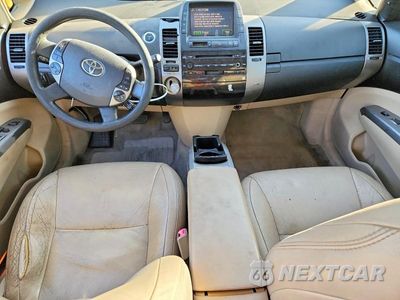 Zdjęcie 8 z 12 samochodu: 2004 TOYOTA PRIUS BASE VIN:JTDKB20U340076061 - miniatura