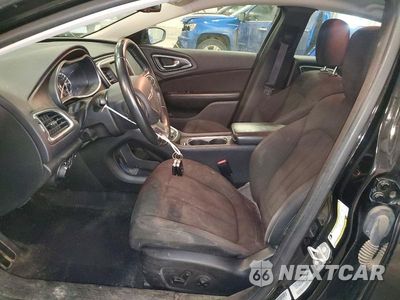 Zdjęcie 7 z 12 samochodu: 2015 CHRYSLER 200 LIMITED VIN:1C3CCCAB6FN721493 - miniatura