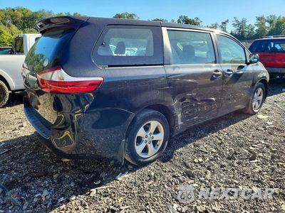 Trzecie zdjęcie samochodu z tyłu: 2016 TOYOTA SIENNA L 7-PASSENGER VIN:5TDZK3DCXGS718119 - miniatura