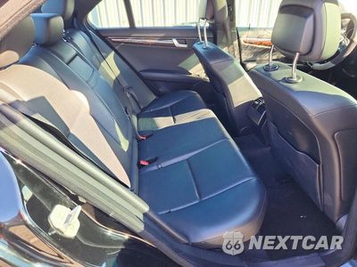Zdjęcie 10 z 12 samochodu: 2014 MERCEDES-BENZ C 250 VIN:WDDGF4HB6EA954768 - miniatura