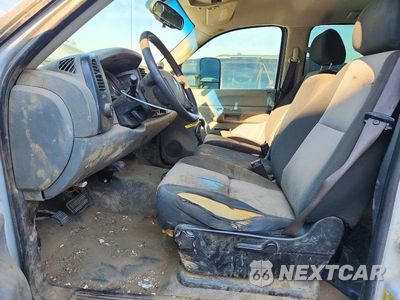 Zdjęcie 7 z 12 samochodu: 2008 CHEVROLET SILVERADO C3500 VIN:1GCHC33K88F132909 - miniatura
