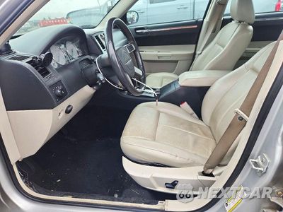 Zdjęcie 7 z 12 samochodu: 2007 CHRYSLER 300 TOURING VIN:2C3LA53G47H833505 - miniatura