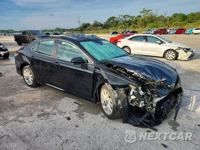 Czwarte zdjęcie samochodu z boku: 2021 TOYOTA CAMRY LE VIN:4T1C11AK8MU550766 - miniatura