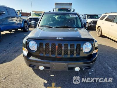 Piąte zdjęcie samochodu w środku: 2015 JEEP PATRIOT LATITUDE VIN:1C4NJRFB0FD395119 - miniatura