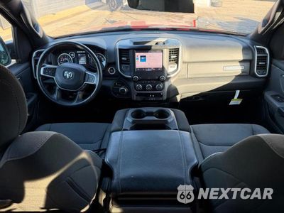 Zdjęcie 9 z 10 samochodu: 2023 RAM 1500 BIG HORN/LONE STAR VIN:1C6RREBG8PN592935 - miniatura