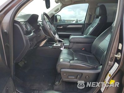 Zdjęcie 7 z 12 samochodu: 2017 TOYOTA TUNDRA PLATINUM VIN:5TFAY5F19HX664567 - miniatura